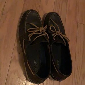 Brown leather sperries